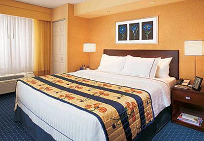 Studios And Suites 4 Less - Gum Road Chesapeake Room photo